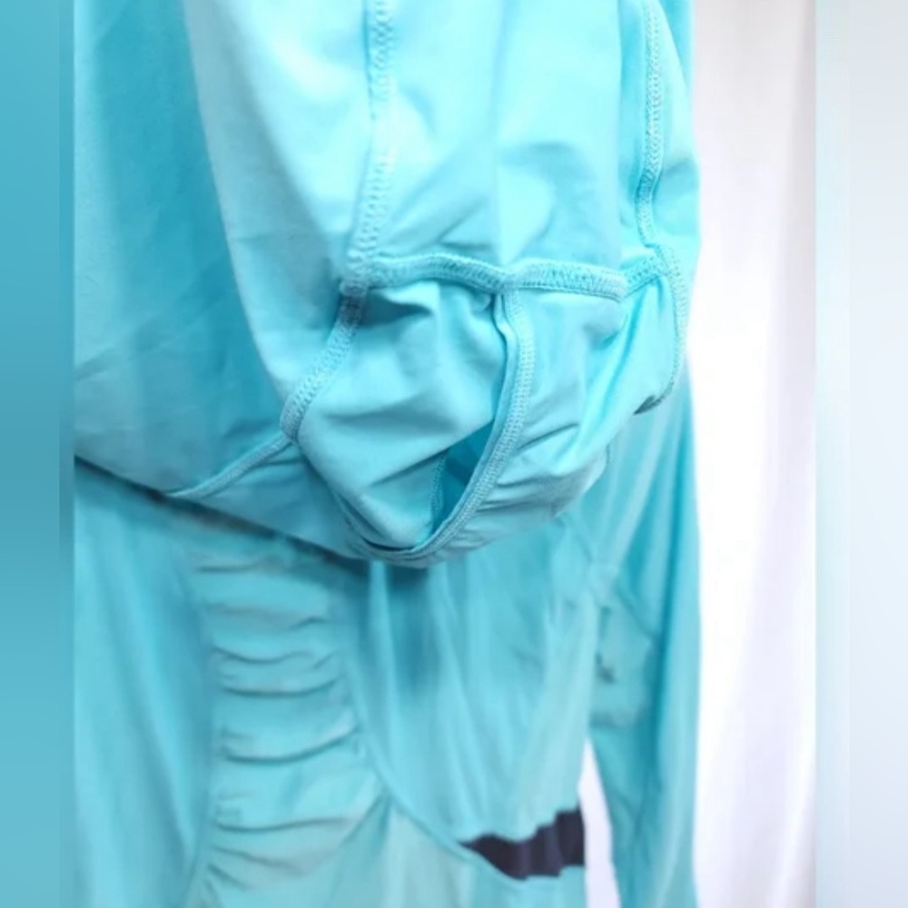 Lululemon Angel Blue Sunblocker Jacket - Picture 10 of 12